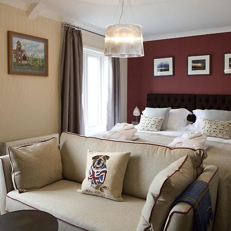 סטנלי The Waterfront Boutique Hotel מראה חיצוני תמונה
